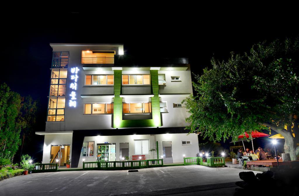 เชจู บาดา วี โอล เพนชั่น Villa ซอกวีโพ ภายนอก รูปภาพ